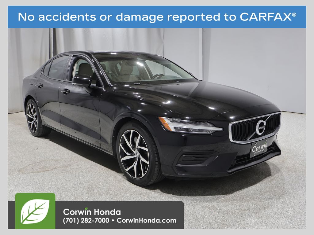 2020 Volvo S60 T6 Momentum AWD