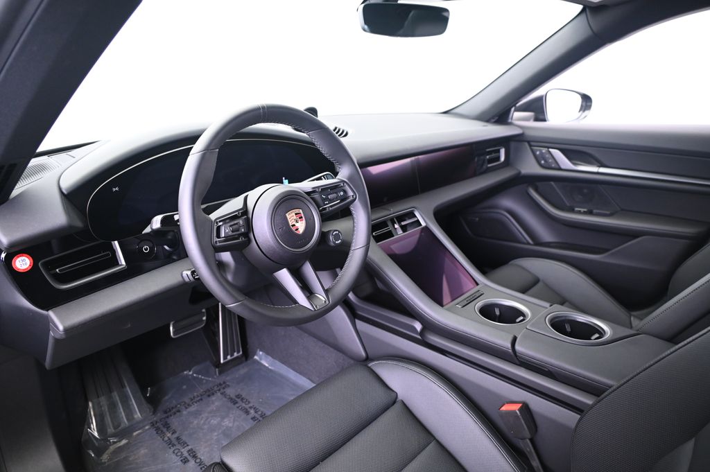 Thumbnail: 2025 Porsche Taycan - 4