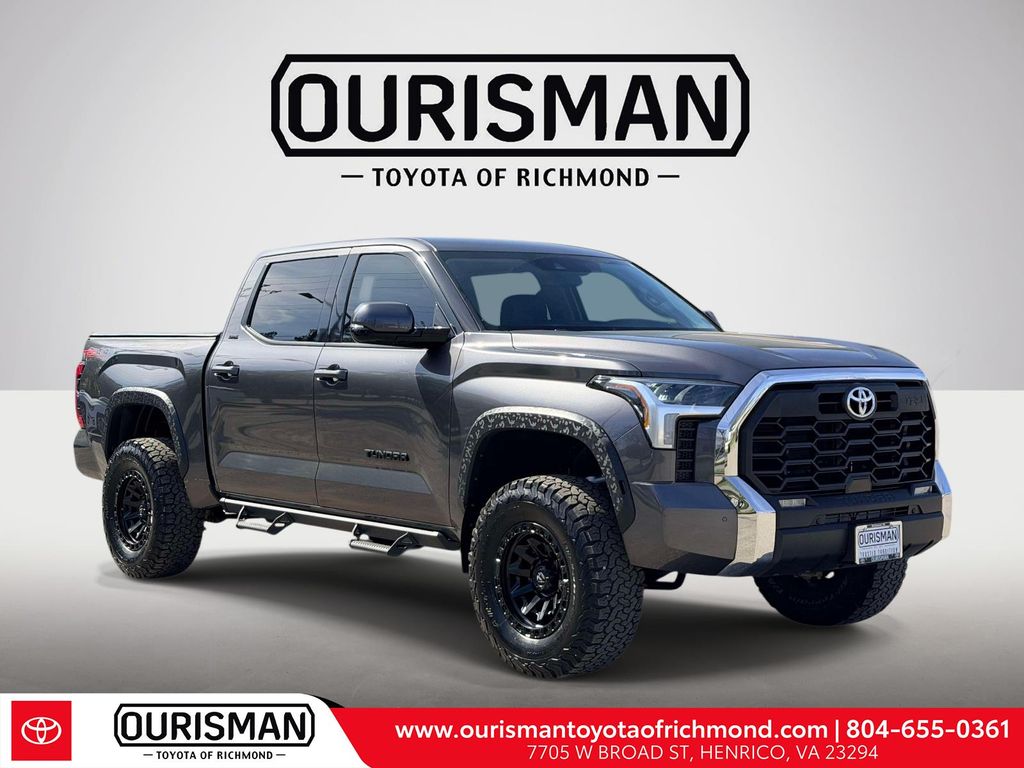 2022 Toyota Tundra SR5 CrewMax Cab 4WD