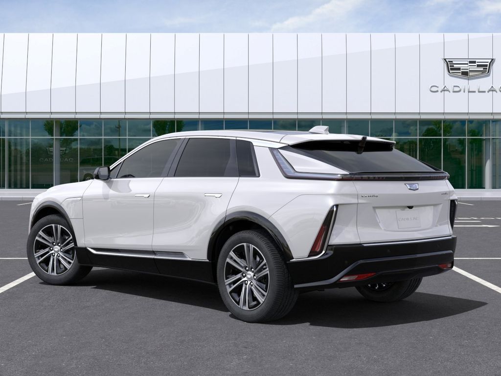 2024 Cadillac LYRIQ Luxury 3