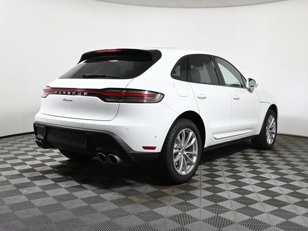 Thumbnail: 2025 Porsche Macan - 9