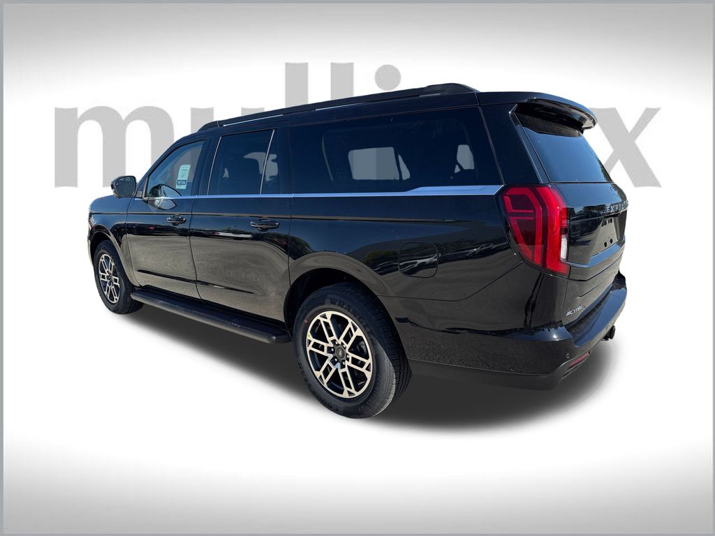 2025 Ford Expedition MAX photo 2