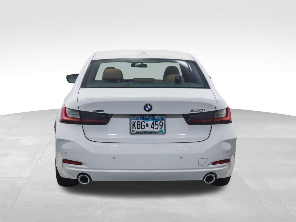 Thumbnail: 2023 BMW 3 Series - 4