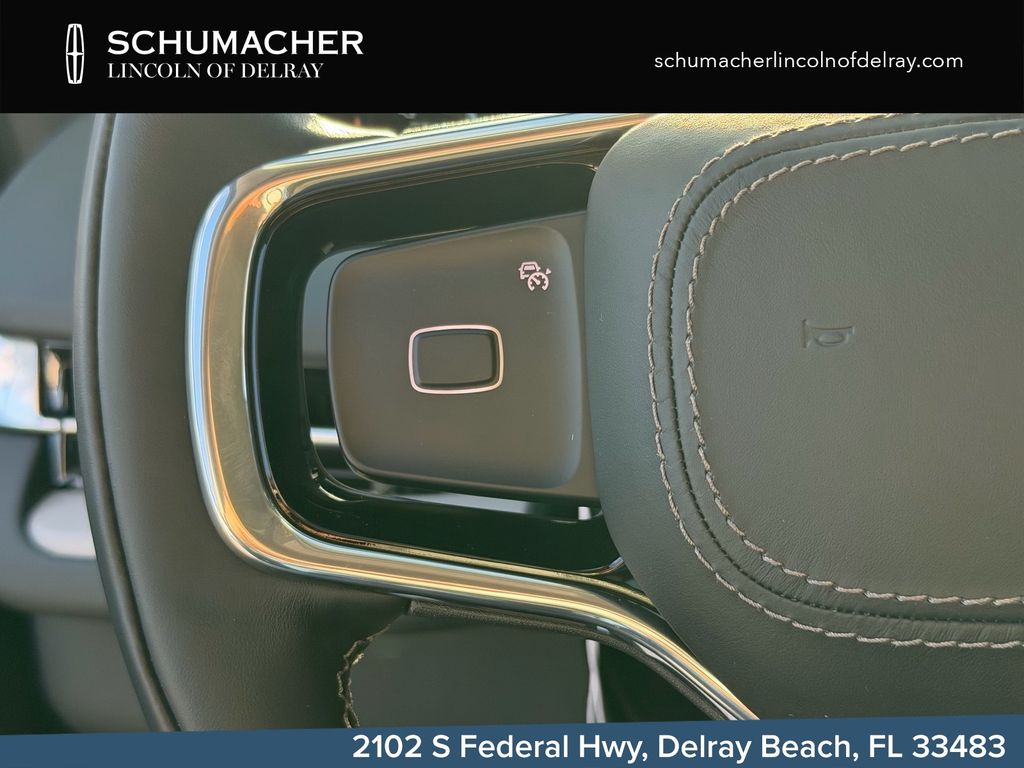 new 2026 Lincoln Navigator car, priced at $87,989