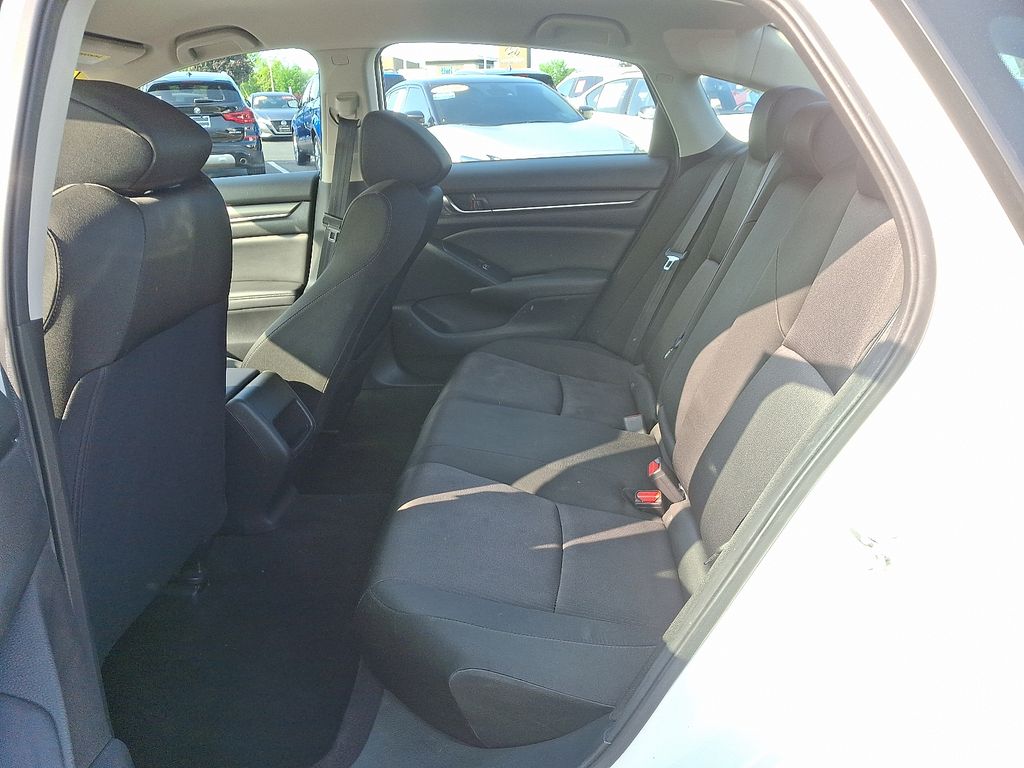 2020 Honda Accord LX 10