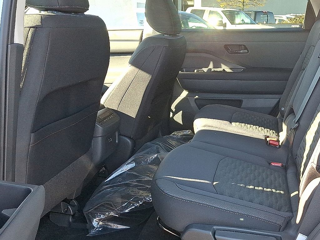 Thumbnail: 2025 Nissan Pathfinder - 7