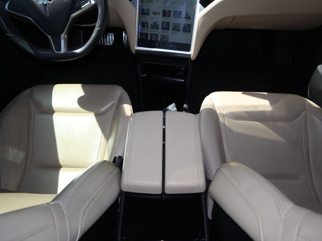 2014 Tesla Model S P85D 9
