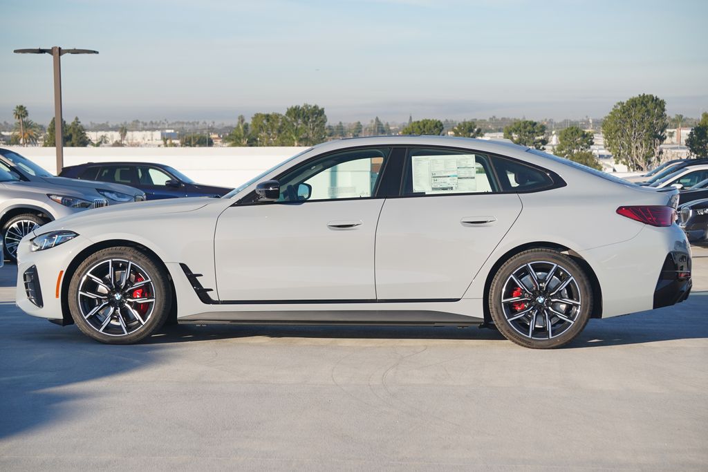 Thumbnail: 2026 BMW i4 - 4