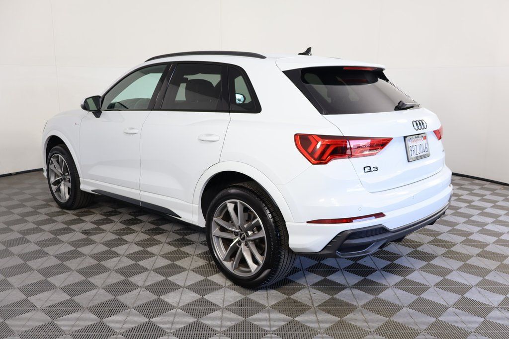 Thumbnail: 2025 Audi Q3 - 6