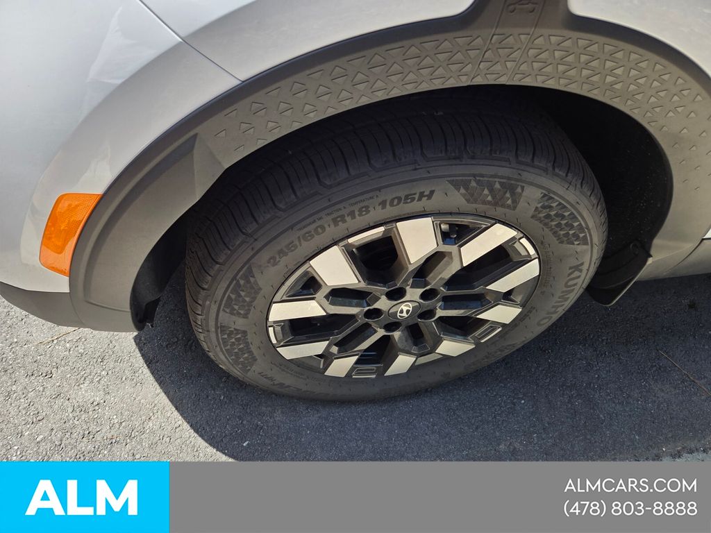 Used 2026 White Hyundai SEL image 25