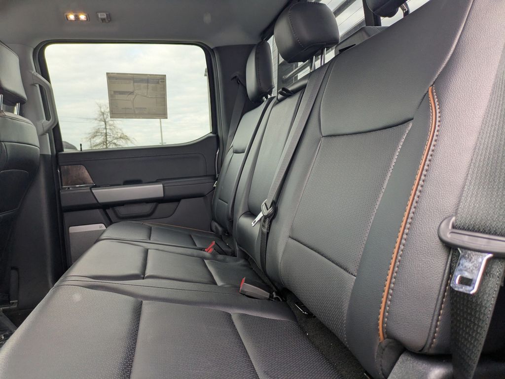 2025 Ford F-550 Chassis LARIAT