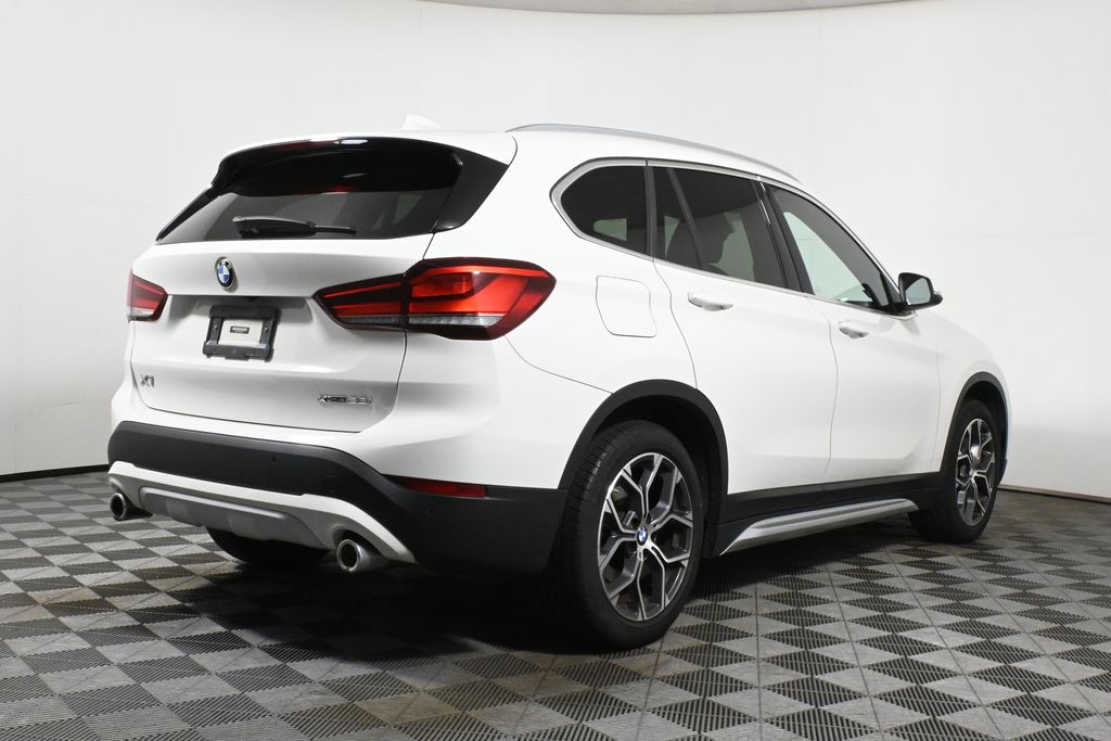 Thumbnail: 2022 BMW X1 - 6