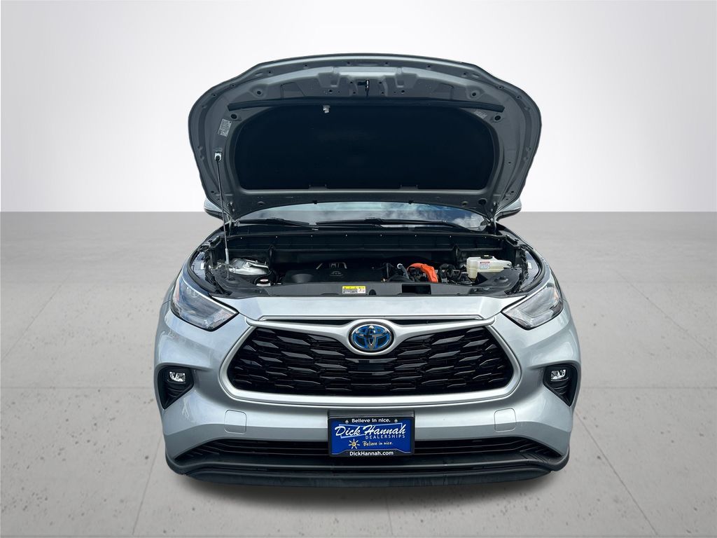2023 Toyota Highlander Hybrid XLE
