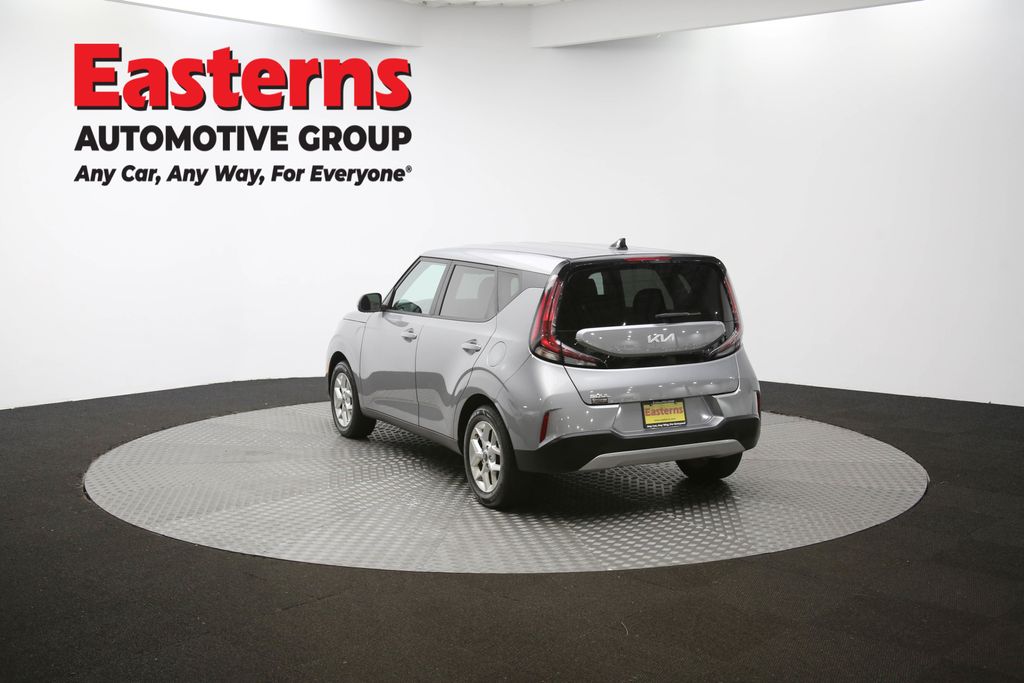 Used 2023  Kia LX image 63