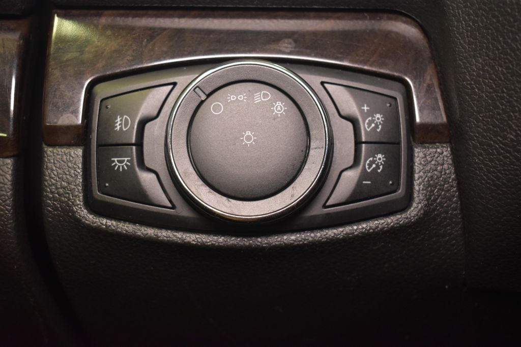 Thumbnail: 2014 Ford Explorer - 21