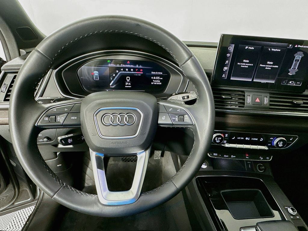 Thumbnail: 2022 Audi Q5 - 11
