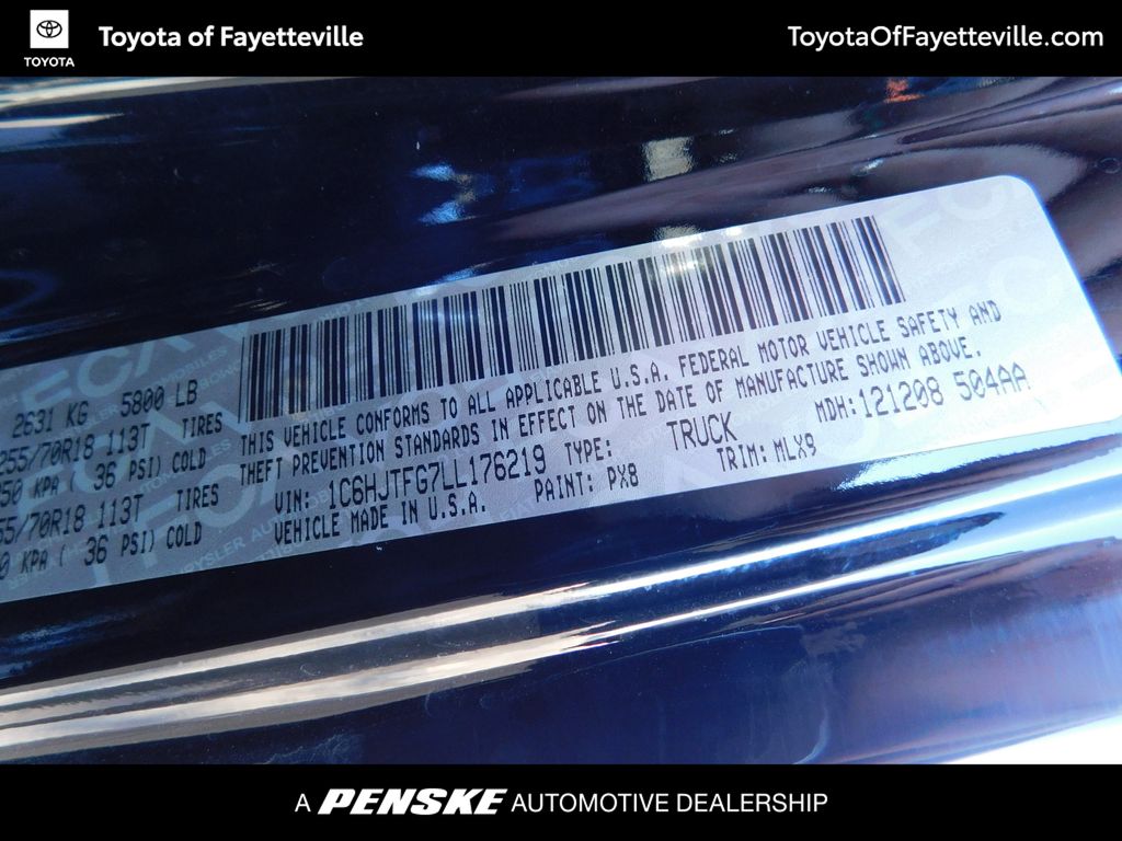 Thumbnail: 2020 Jeep Gladiator - 11