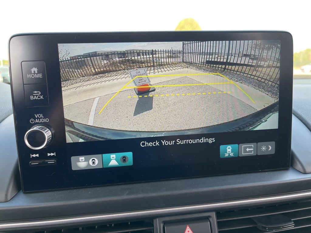 Thumbnail: 2025 Honda Pilot - 25