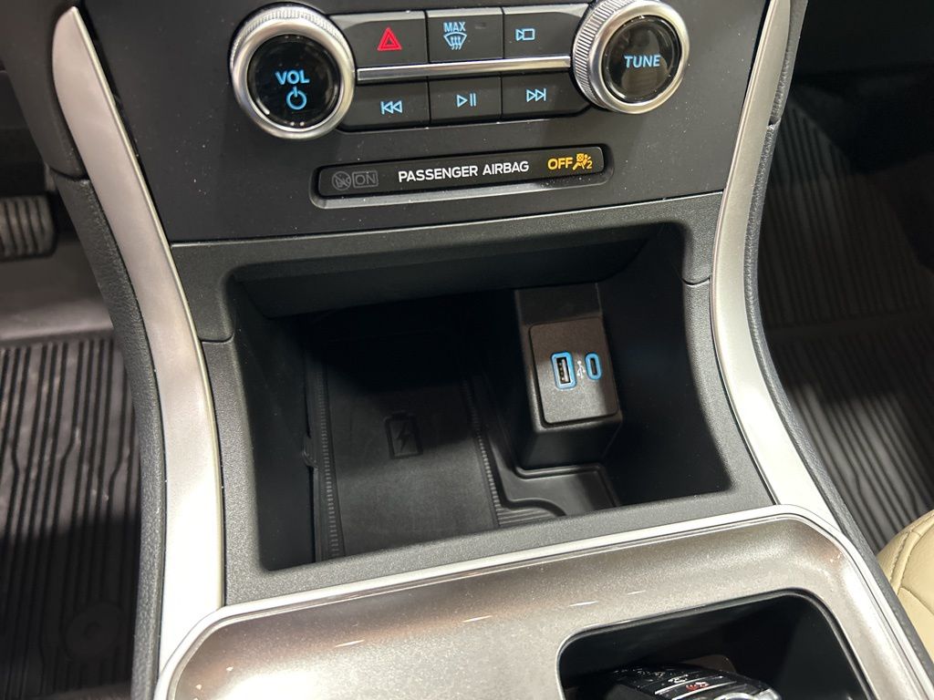 used 2024 Ford Edge car, priced at $29,986