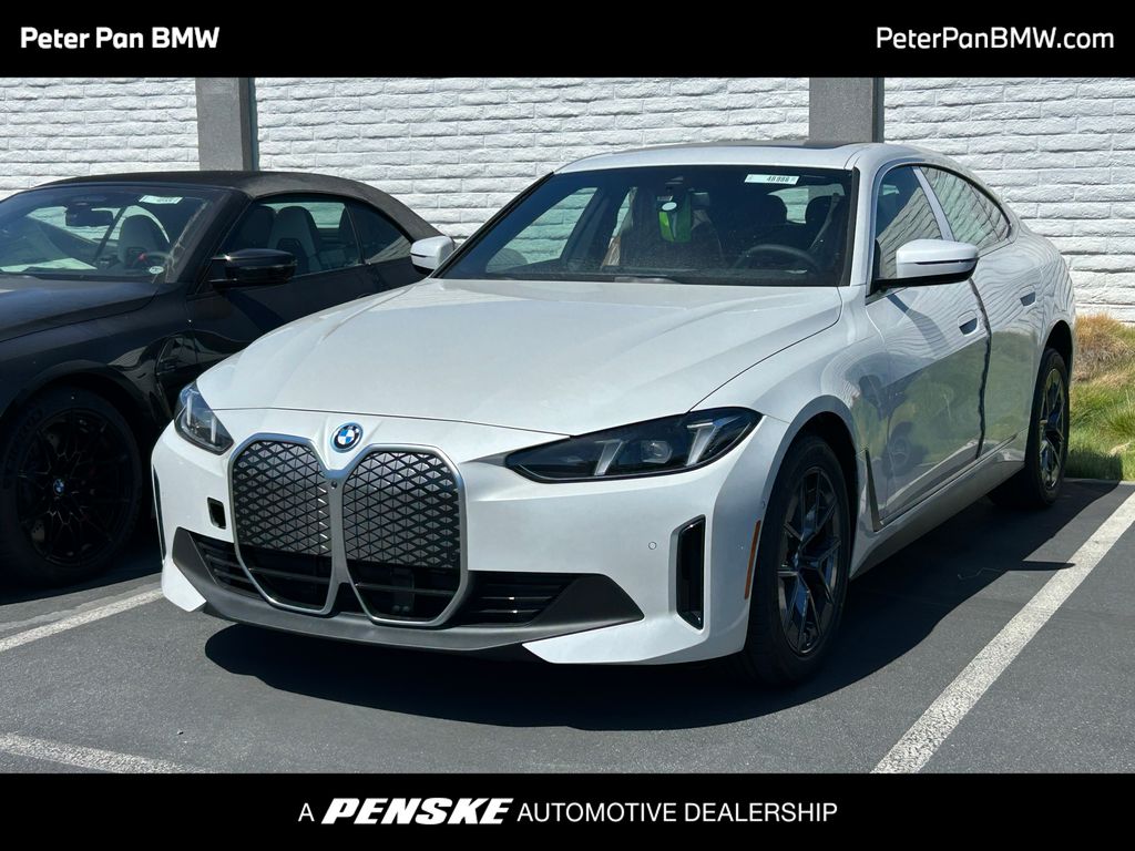 Thumbnail: 2025 BMW i4 - 1