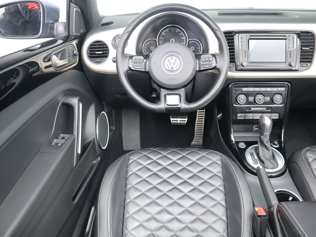 Thumbnail: 2019 Volkswagen Beetle - 18