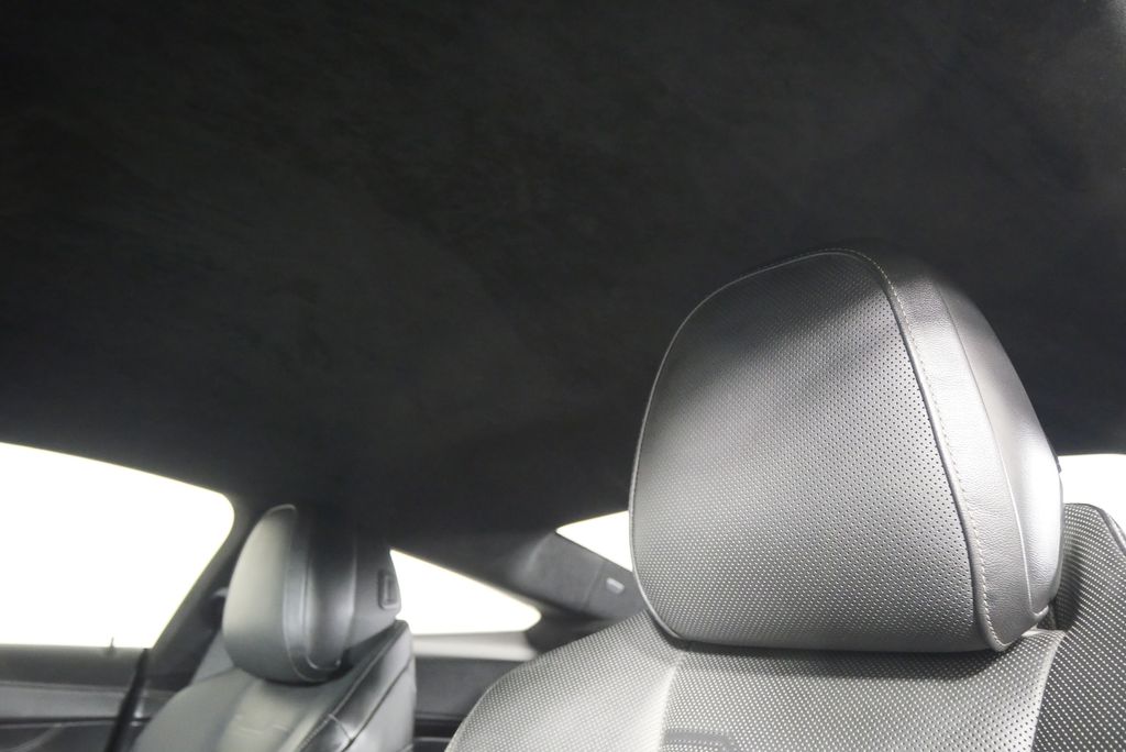 Thumbnail: 2021 BMW 8 Series - 16