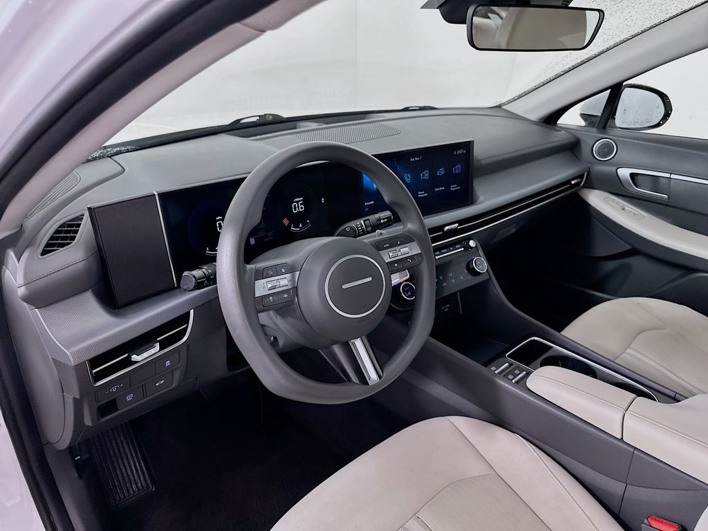 Thumbnail: 2024 Hyundai Sonata - 9