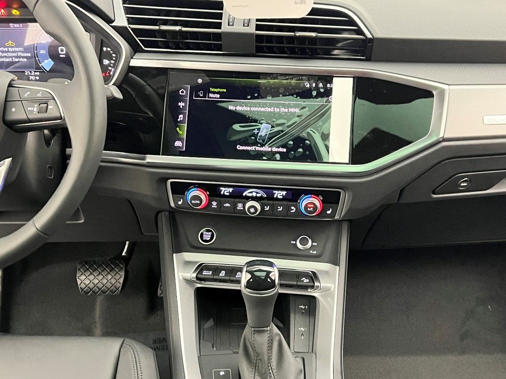 Thumbnail: 2025 Audi Q3 - 17