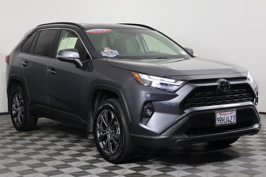 Thumbnail: 2025 Toyota RAV4 - 3