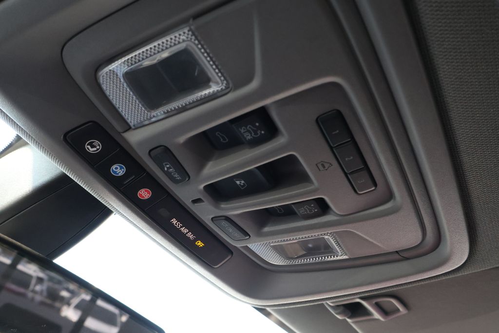 Thumbnail: 2021 Chevrolet Silverado 1500 - 31