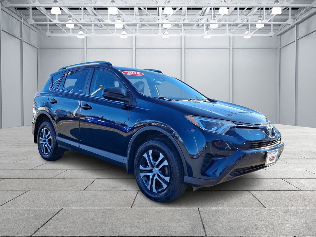 2018 Toyota RAV4 LE 3