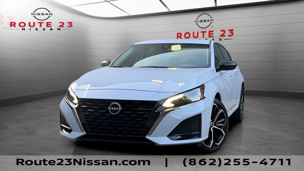 Gray Sky Pearl 2025 Nissan Altima Sedan All-Wheel Drive Continuously Variable Transmission