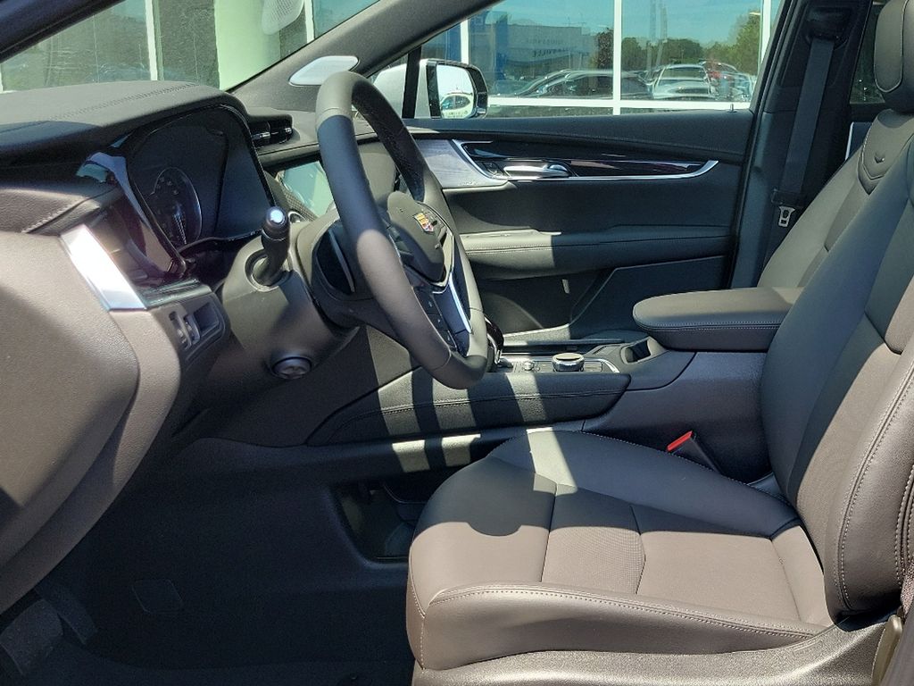 2025 Cadillac XT5 Premium Luxury 9