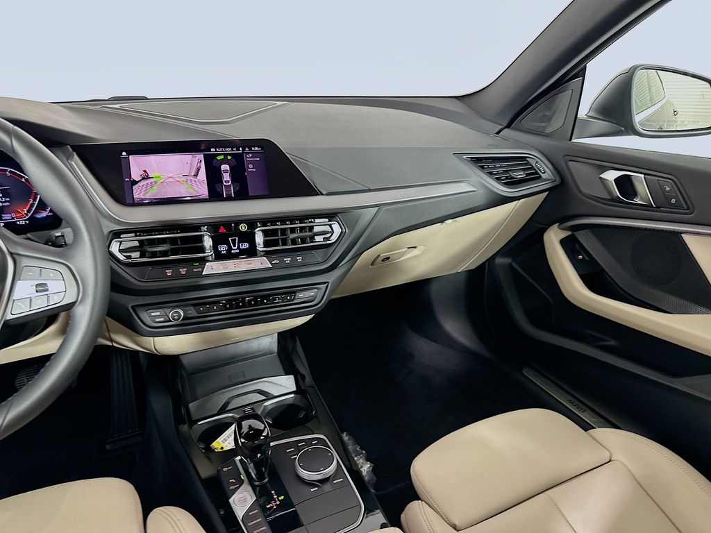 Thumbnail: 2024 BMW 2 Series - 23