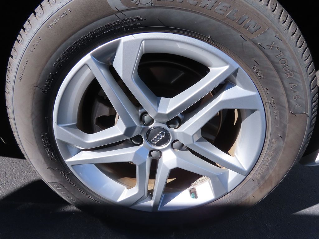 Thumbnail: 2018 Audi Q5 - 16