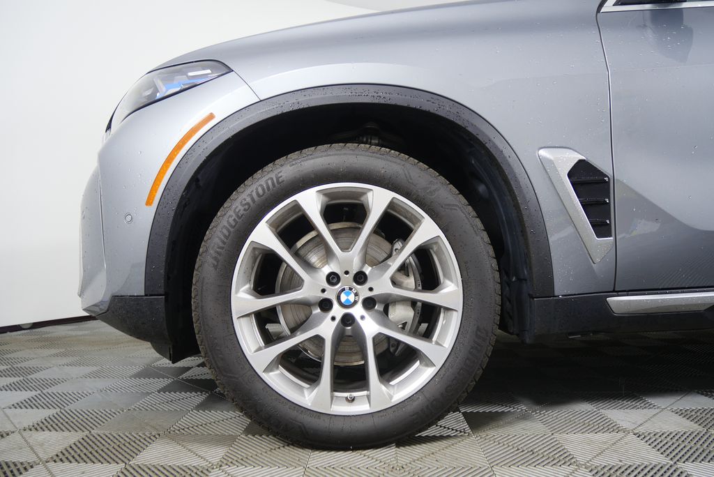 Thumbnail: 2026 BMW X5 - 7