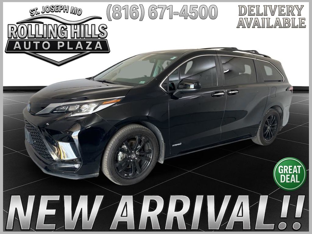 2021 Toyota Sienna XSE 7-Passenger FWD