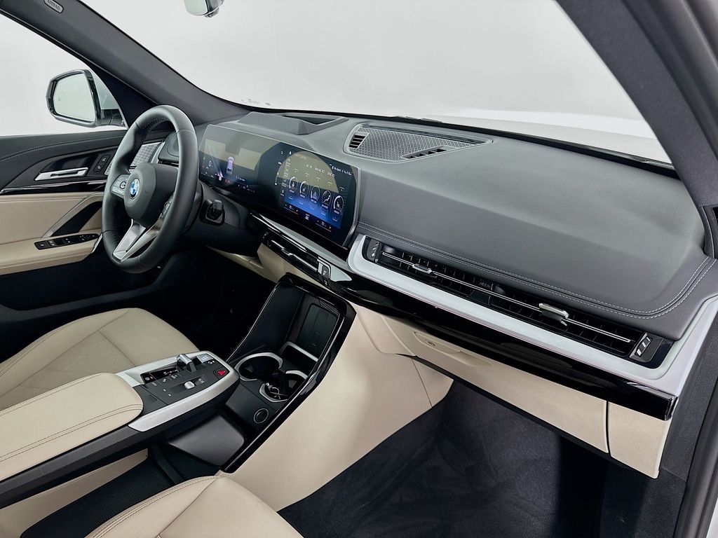 Thumbnail: 2023 BMW X1 - 30
