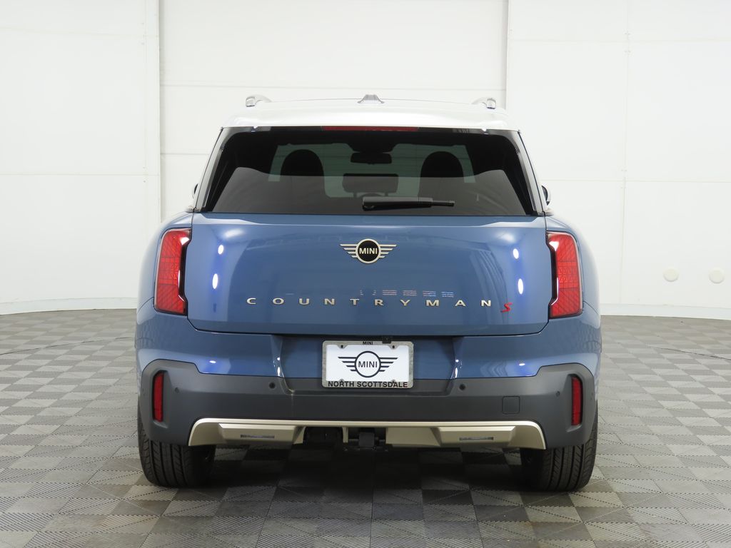 2025 MINI Cooper Countryman Iconic 6