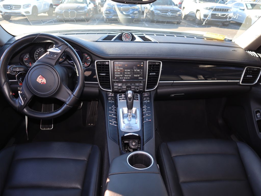 Thumbnail: 2015 Porsche Panamera - 7