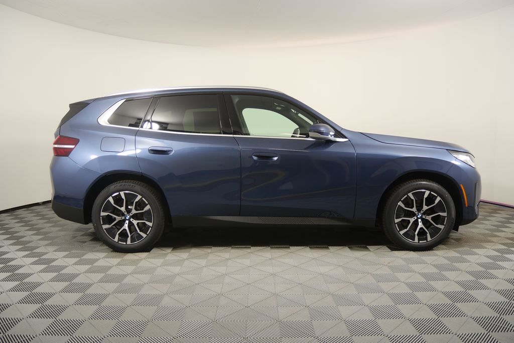 Thumbnail: 2026 BMW X3 - 2