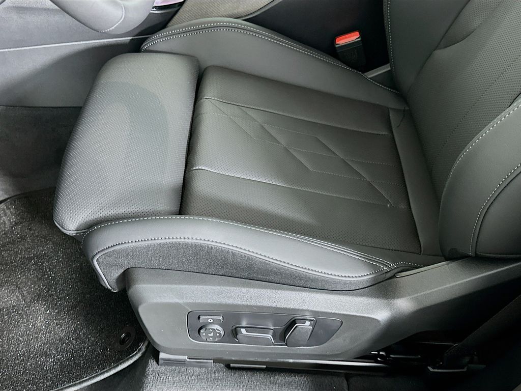 Thumbnail: 2026 BMW X3 - 21