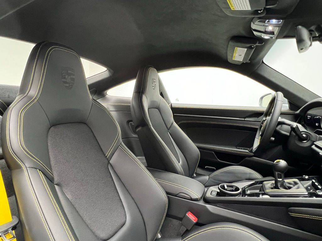 Thumbnail: 2024 Porsche 911 - 17