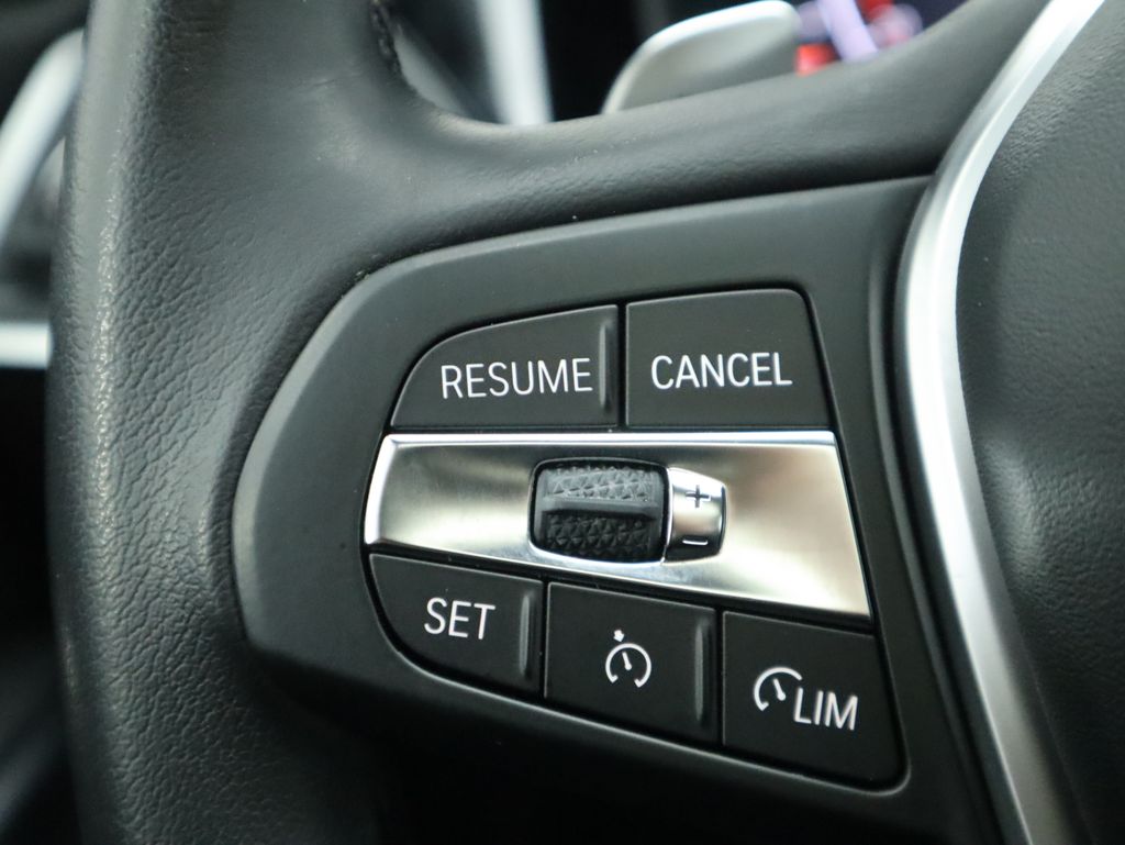 Thumbnail: 2020 BMW 3 Series - 11