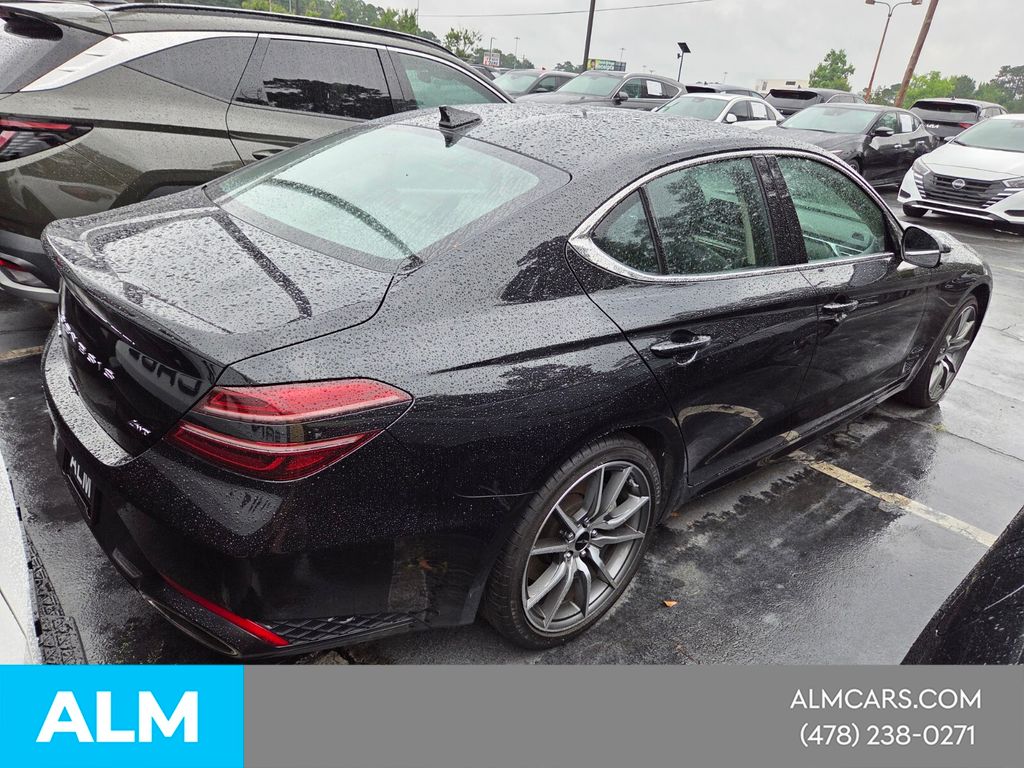 Used 2025 Black Genesis 2.5T image 11