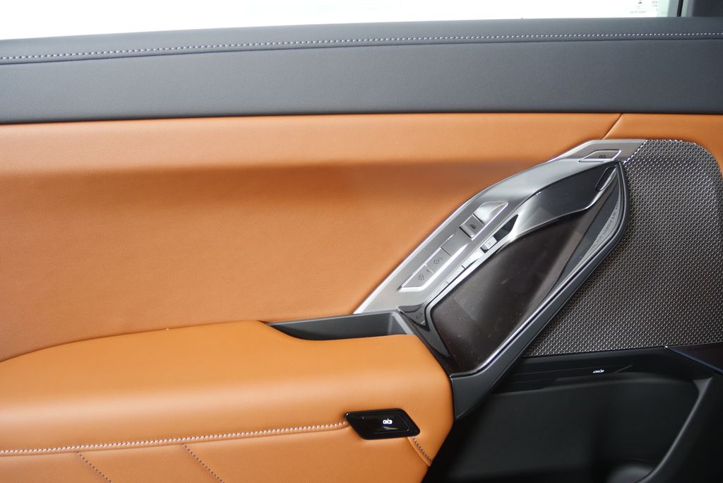 Thumbnail: 2026 BMW i7 - 14