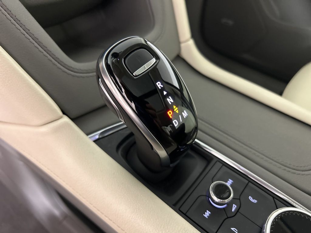 Used 2021 Gray Cadillac Premium Luxury image 31