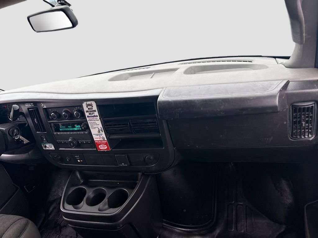 Used 2025 White Chevrolet Work Van image 21