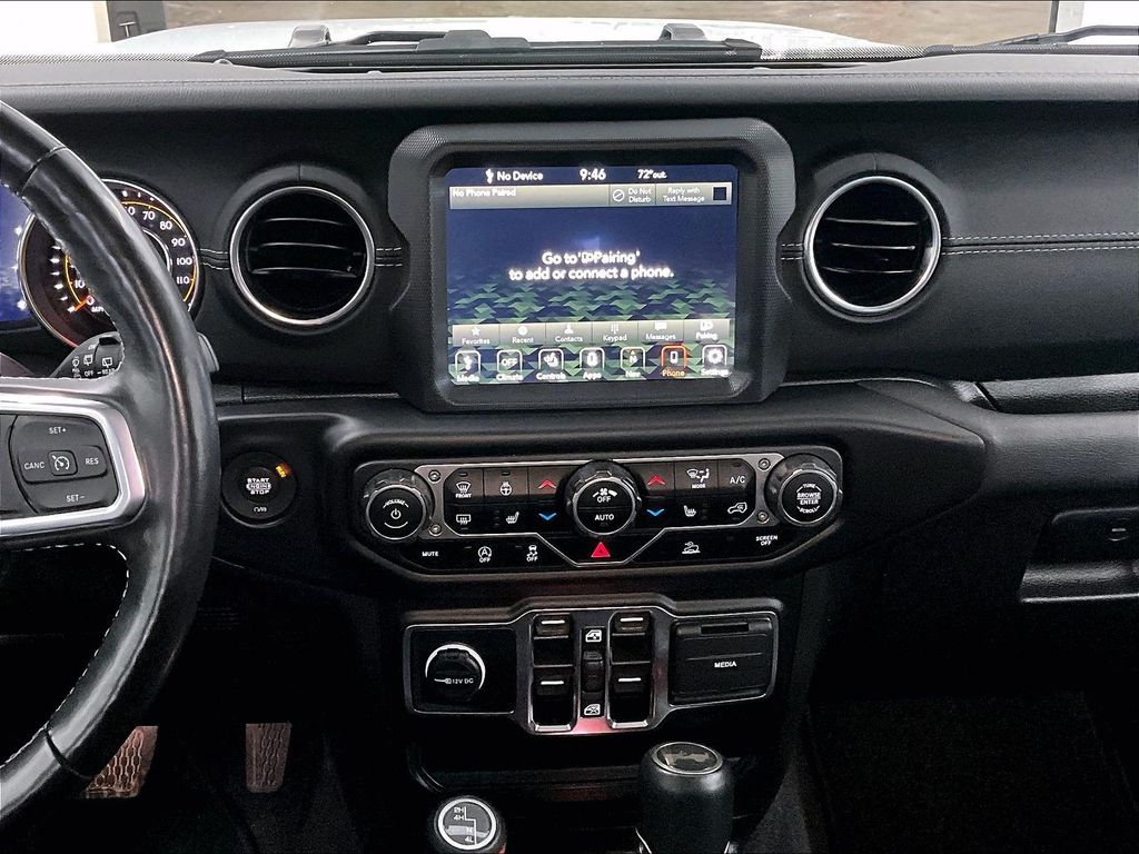 2021 Jeep Wrangler — photo 18