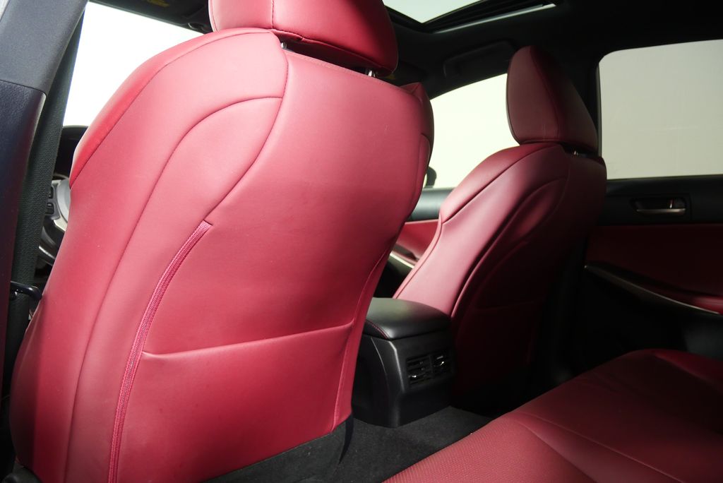 2018 Lexus IS 300 17